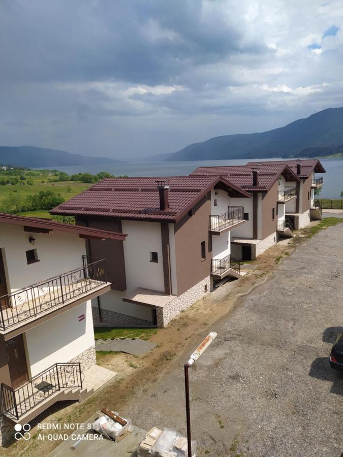 Вили Елеганс Сърница Exterior photo